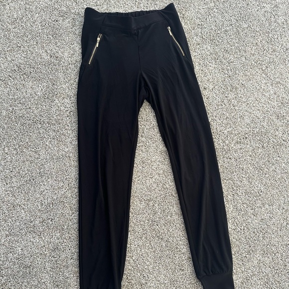 Black Jogger Pants Gold Zippers Women’s XS, Wrinkle Resistant fabric, Travel - Picture 4 of 6